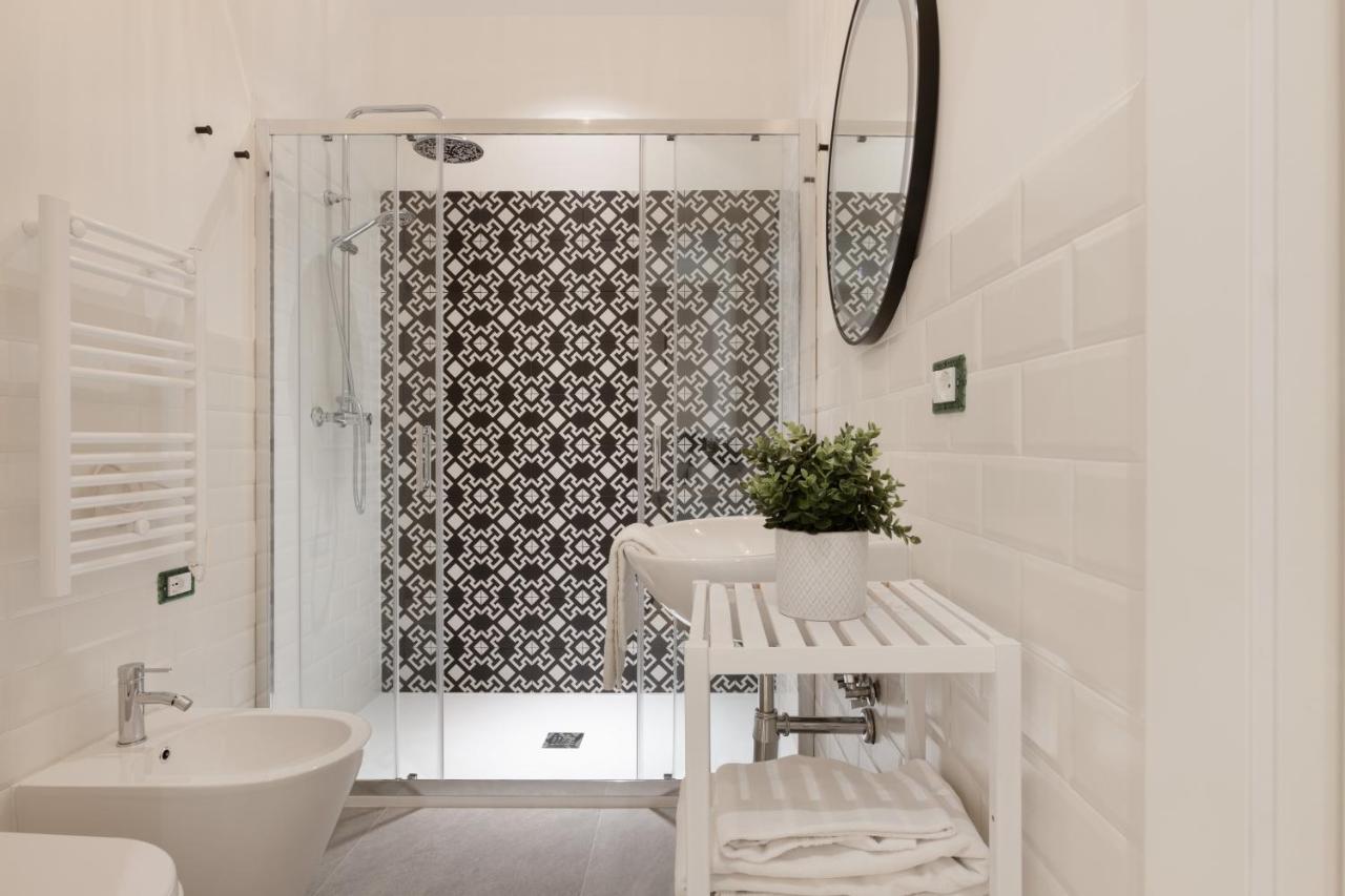 Trieste Timeless 2-Bedrooms Flat Kültér fotó