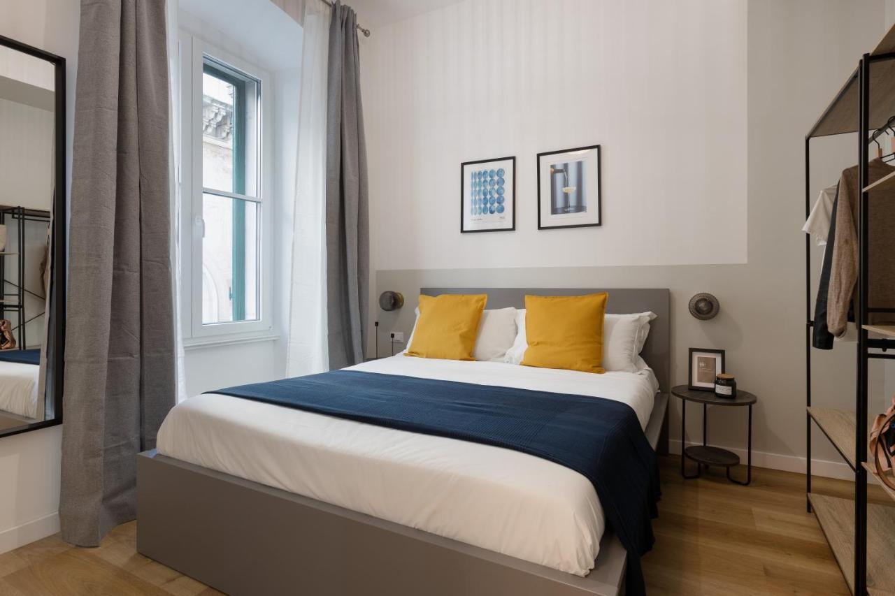 Trieste Timeless 2-Bedrooms Flat Kültér fotó